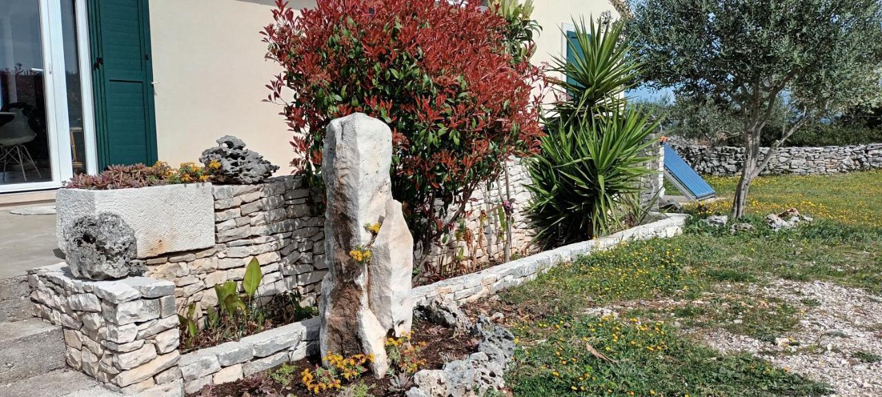 Villa Little Hill Postira Εξωτερικό φωτογραφία